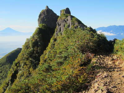 権現岳分岐より