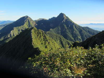 阿弥陀岳、赤岳を望む