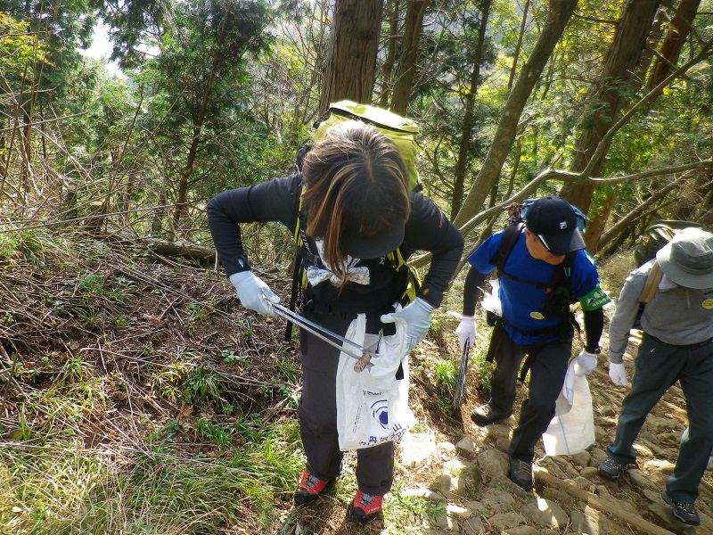 ヤビツ峠の出だしから既に 