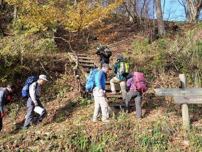 櫟山の登山口 