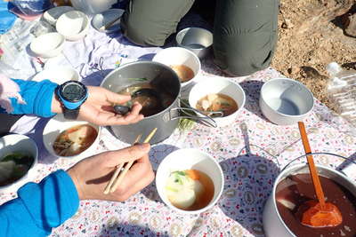 日だまりでお汁粉とお雑煮