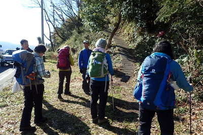 石堂橋登山口