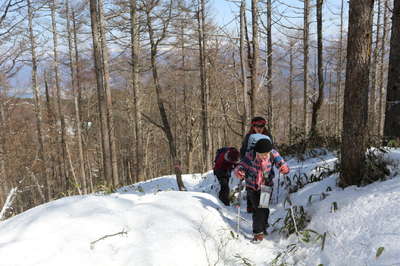 急坂を登って 1590m