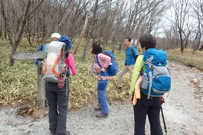 長七郎山への登り 