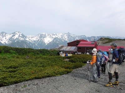 景色も見納め、下山開始 