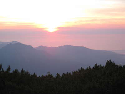 小屋の前からの夕日