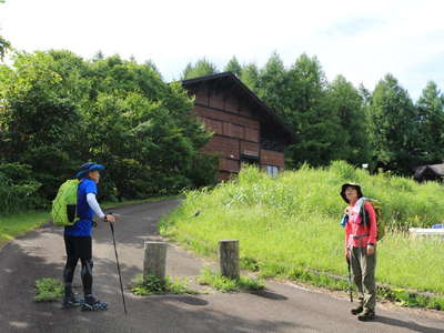米ツガ山荘登山口 