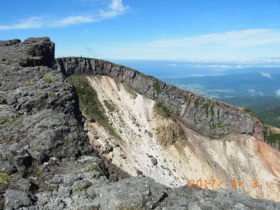 硫黄岳爆裂火口 