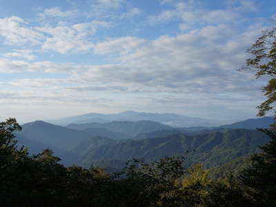 城ヶ尾山手前から箱根方面 