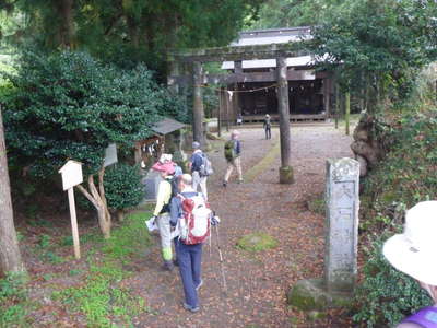 大石神社境内