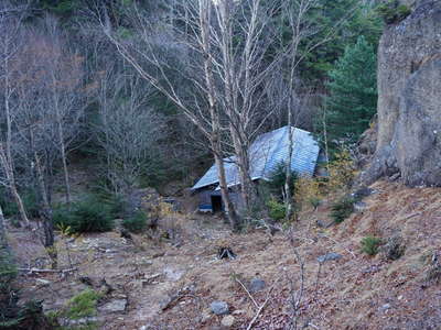 大日小屋
