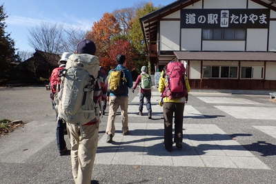 嵩山に向かいます 