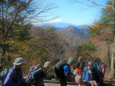 展望園地でしばし休憩 