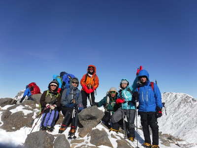 根石岳山頂にて