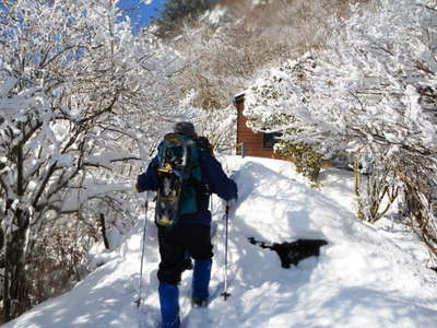 犬越避難小屋 