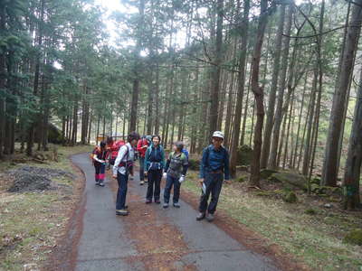 登山開始