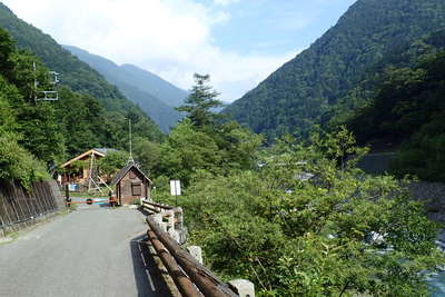 広河原の車止め