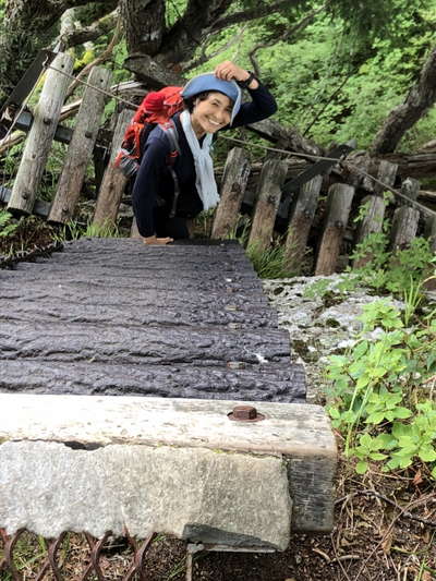 垂直梯子の下降