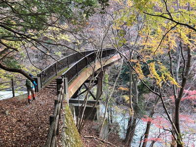 神ノ川橋を渡る 