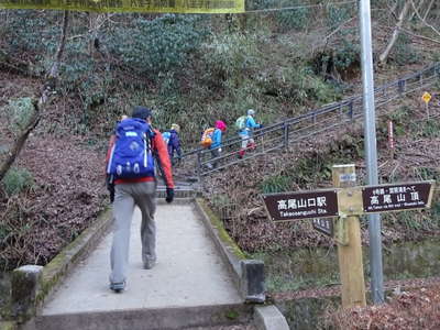 稲荷山コースへ 