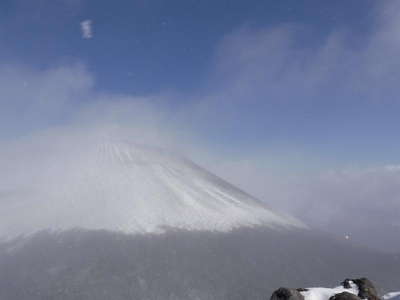 うっすらと浅間山 