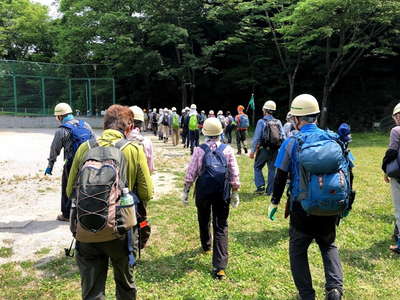 作業現場に移動 