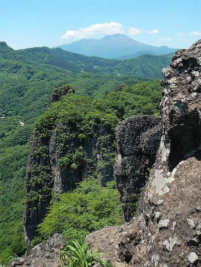 雌岳を前衛に 浅間山 