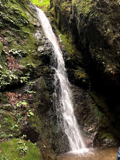 綾広の滝 