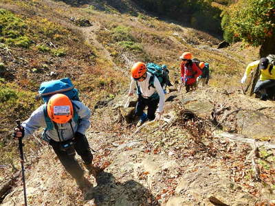 直登が続く 