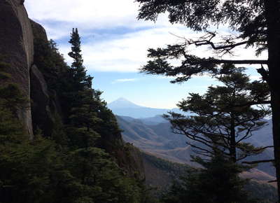 振り返ると富士山 