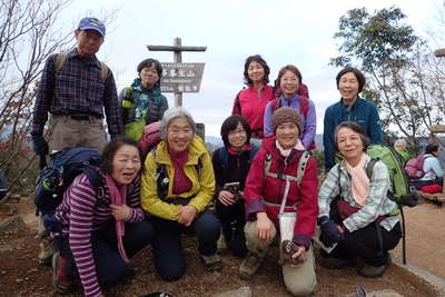 多峯主山山頂 