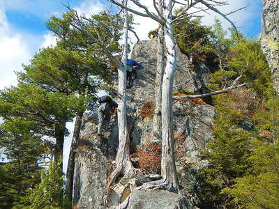 第二岩峰の取付き