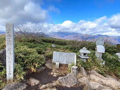 大日ヶ岳山頂