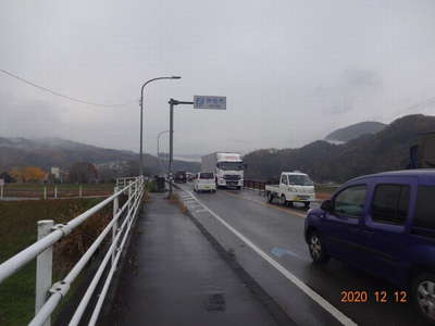 雨の狩野川大橋 