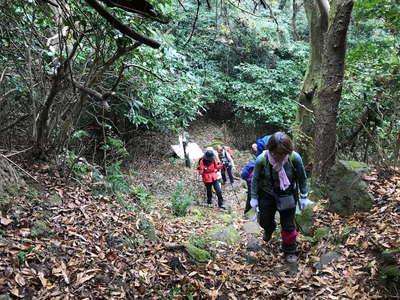 登山開始 