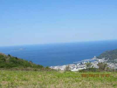 柏嶺からの伊東の街と相模湾