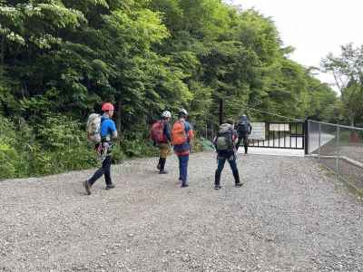 三ノ沢に向け出発