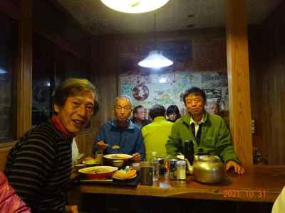 名物のカツカレーを食す