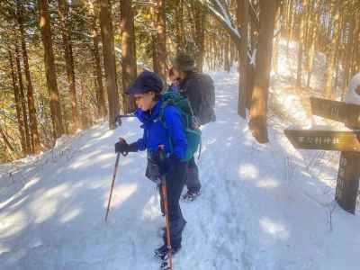 軍刀利神社奥の院へ下山 