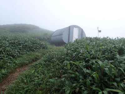 オジカ沢ノ頭避難小屋 