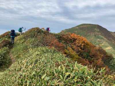 大障子の頭から万太郎山 