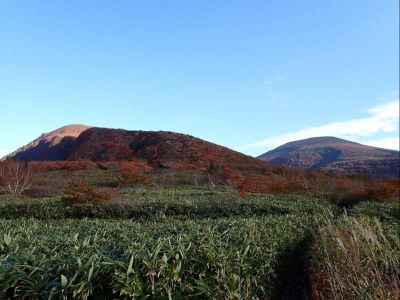 土湯峠から鬼面山と箕輪山