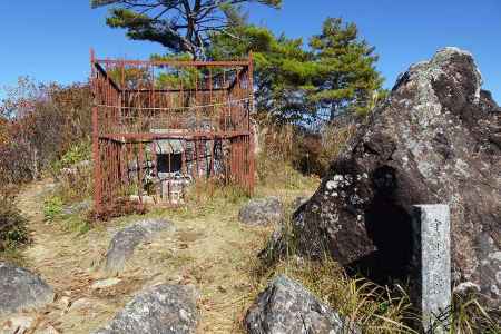 守屋神社の奥宮 