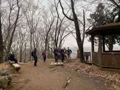 弘法山に到着 