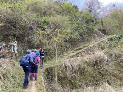 石老山へ登り返す 