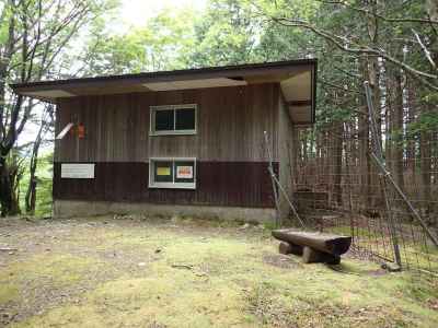 常倉避難小屋 