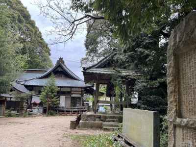 塩尾（えんぺい）寺 