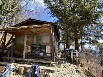 七ツ石小屋 