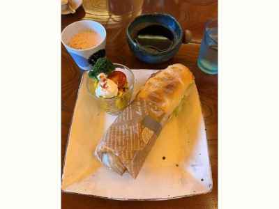 宿自慢の朝食「パニーニ」 