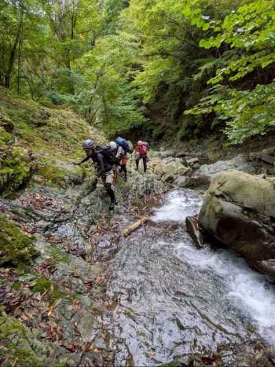 軽快に遡行開始 